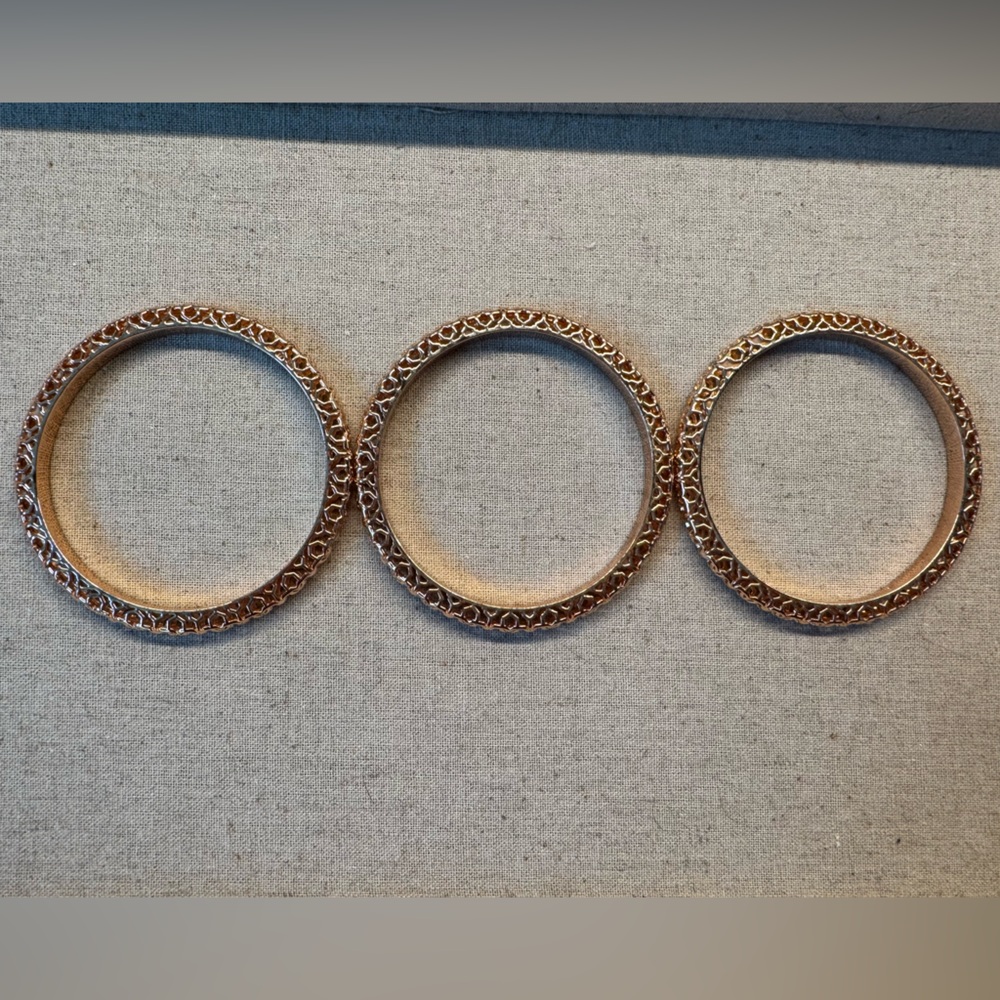 KENDRA SCOTT | Maggie Bangle Bracelet Set of 3 - Picture 6 of 11